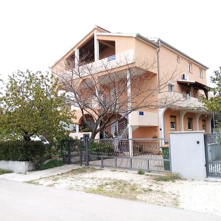 Apartments Vanja Skara Biograd Weißenburg Exterior foto