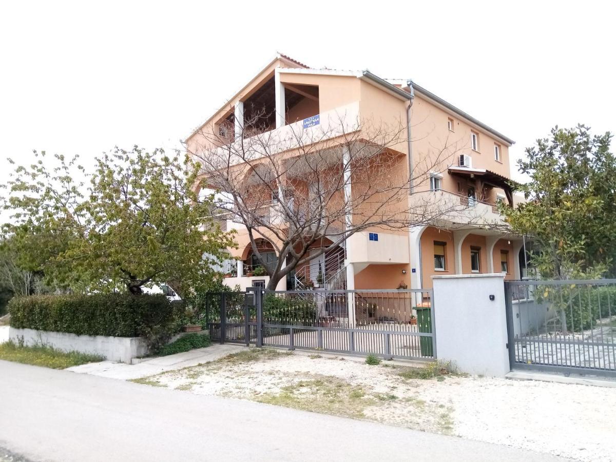Apartments Vanja Skara Biograd Weißenburg Exterior foto